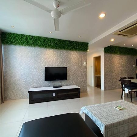 Ferienwohnung Spacious 3R,2R,Studio 5Min Walk To Time Square,Lalaport, Pool,Gym,Wifi Kuala Lumpur Exterior foto