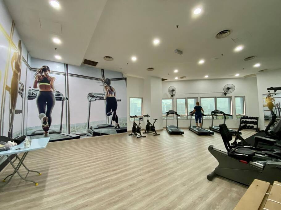 Ferienwohnung Spacious 3R,2R,Studio 5Min Walk To Time Square,Lalaport, Pool,Gym,Wifi Kuala Lumpur Exterior foto