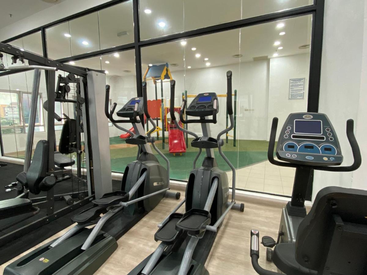 Ferienwohnung Spacious 3R,2R,Studio 5Min Walk To Time Square,Lalaport, Pool,Gym,Wifi Kuala Lumpur Exterior foto