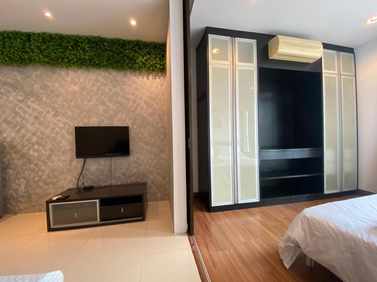 Ferienwohnung Spacious 3R,2R,Studio 5Min Walk To Time Square,Lalaport, Pool,Gym,Wifi Kuala Lumpur Exterior foto