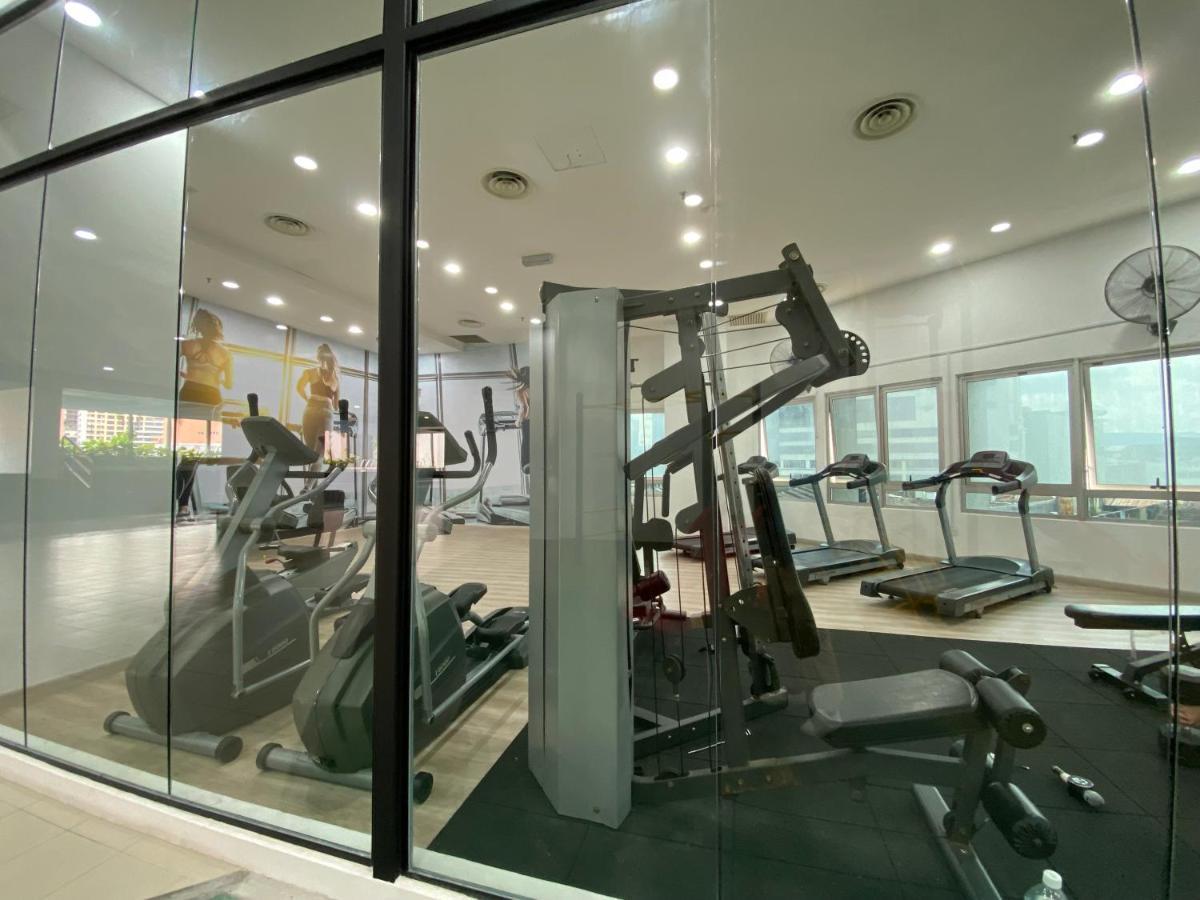 Ferienwohnung Spacious 3R,2R,Studio 5Min Walk To Time Square,Lalaport, Pool,Gym,Wifi Kuala Lumpur Exterior foto
